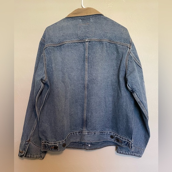 Levi's Denim Chore Coat with Corduroy Collar - Picture 5 of 5
